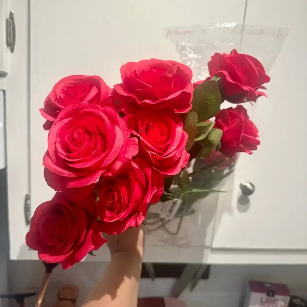 Artificial RED ROSES 12 pcs Long Stem Rose Decor Valentine's Day Wedding Party